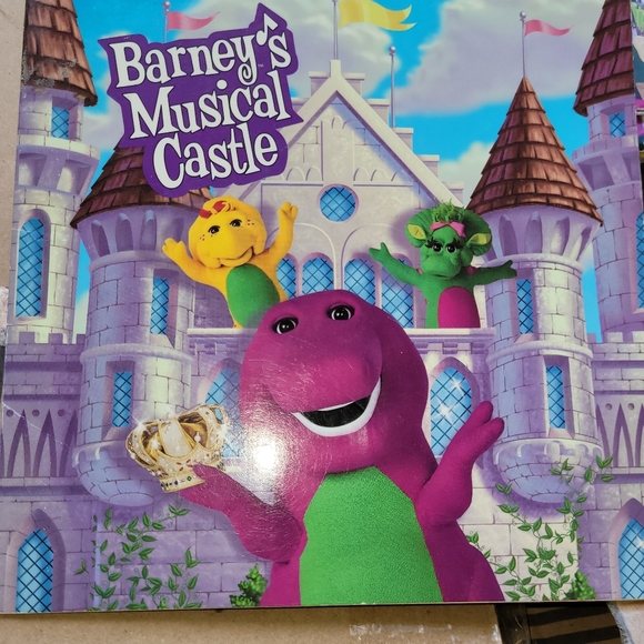 Lot of Barney books - Picture 8 of 15